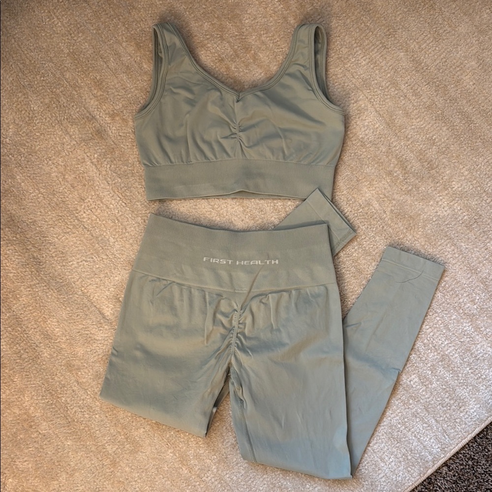 First Health Green Seamless Set